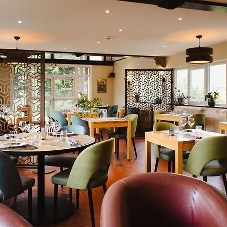 Logis Hotel Le Relais De La Poste Restaurant Le Fil Du Temps Thury-Harcourt-le-Hom Dış mekan fotoğraf
