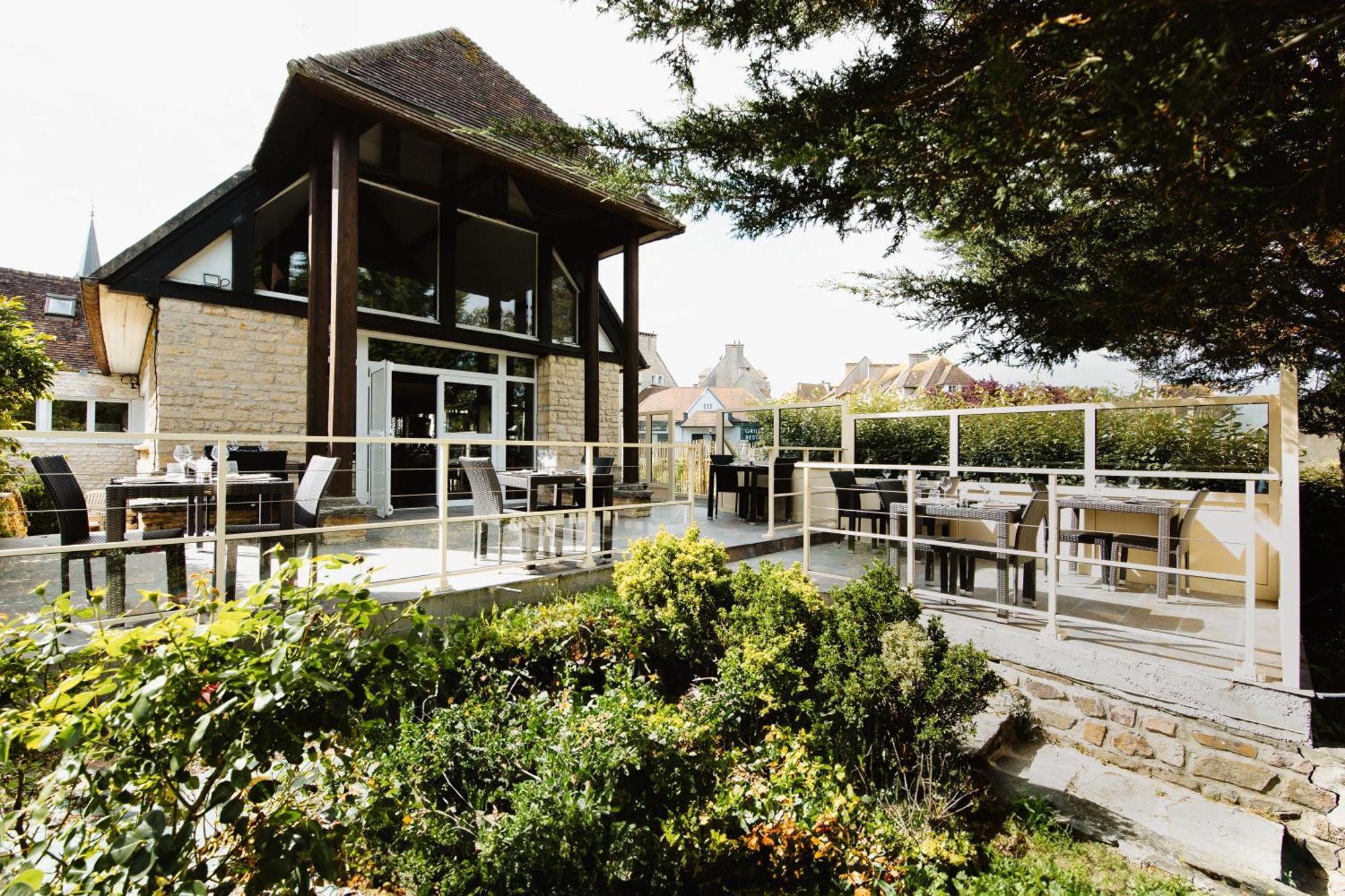 Logis Hotel Le Relais De La Poste Restaurant Le Fil Du Temps Thury-Harcourt-le-Hom Dış mekan fotoğraf